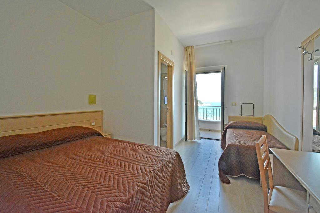 Hotel Incanto بيسْكيتْشّي الغرفة الصورة